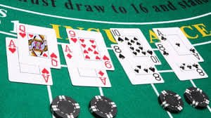Antarmuka aplikasi parlay 365 untuk Android menampilkan pasar Liga 1 dan opsi pembayaran DANA